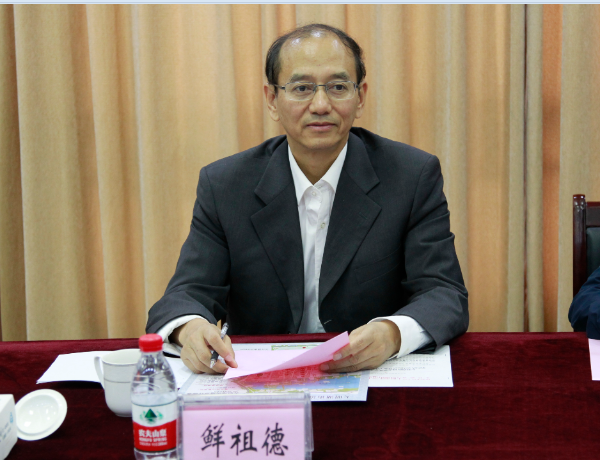 国家统计局副局长鲜祖德到我市指导第四次全国经济普查工作